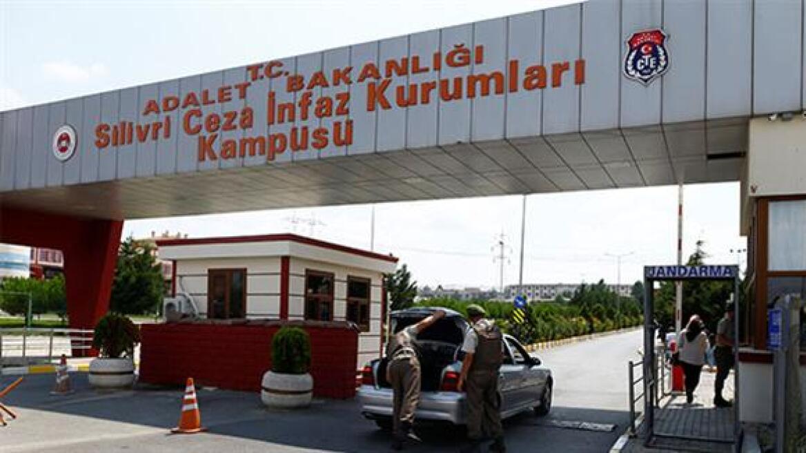 Τουρκία: Ο Ερντογάν χτίζει 174 φυλακές για να βάλει τους οπαδούς του Γκιουλέν
